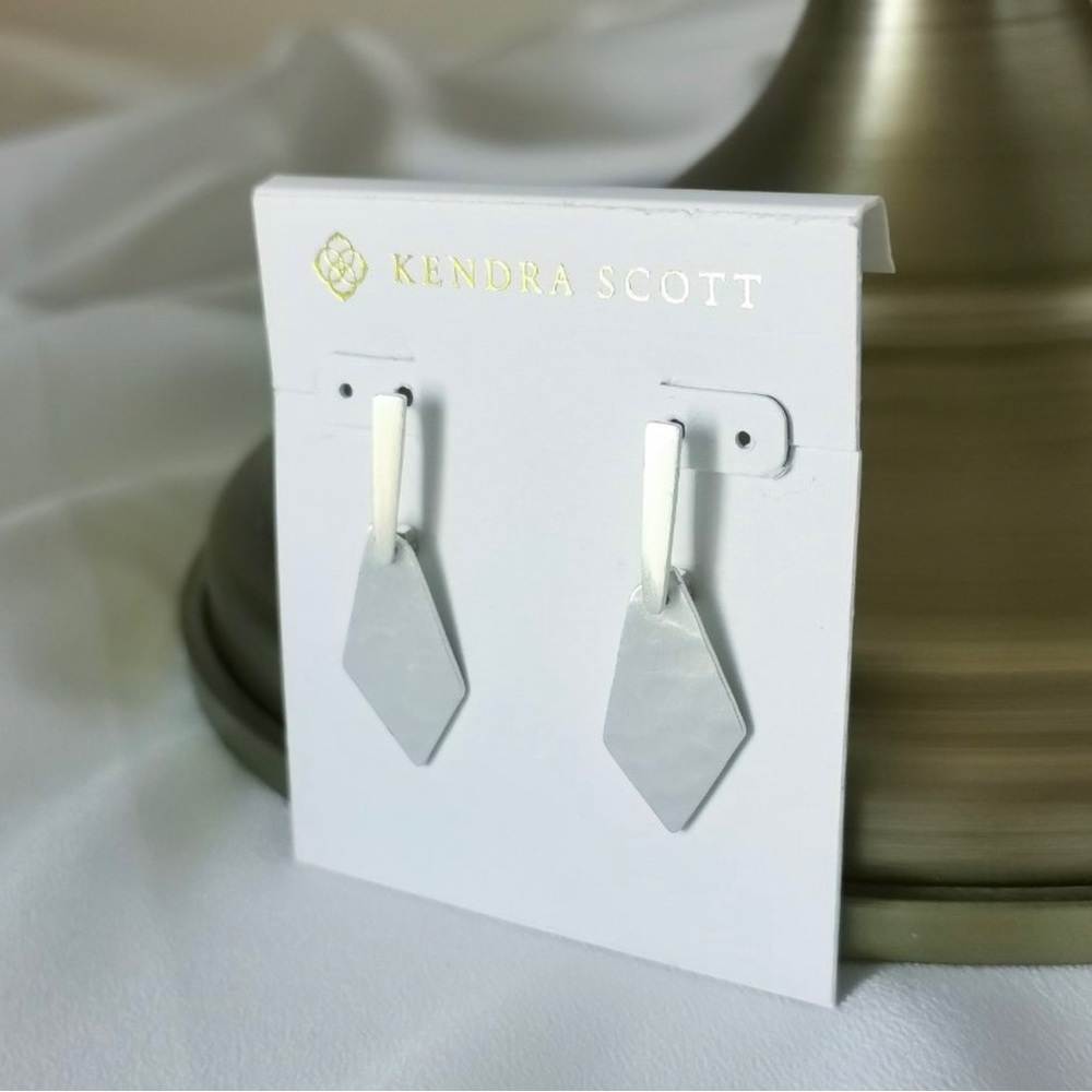 Kendra Scott Gianna Hammered Earrings